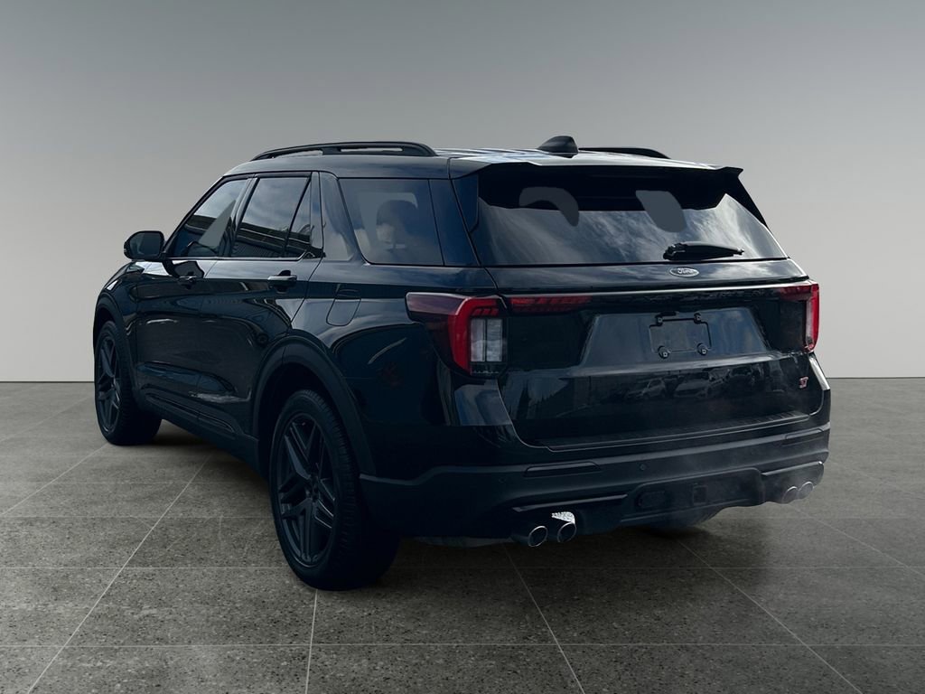 Used 2025 Ford Explorer ST AWD/4WD image 5