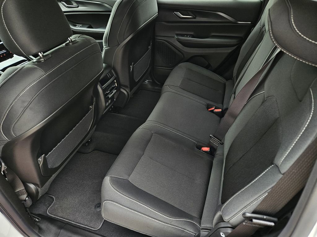 New 2026 Jeep Grand Cherokee Laredo RWD image 12