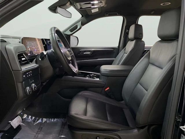 Used 2025 Chevrolet Suburban LT RWD image 62