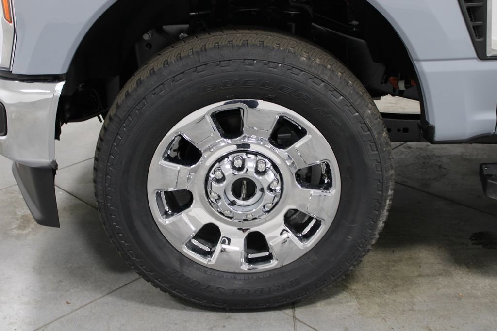 New 2026 Ford F250 Lariat w/ Chrome Package image 21