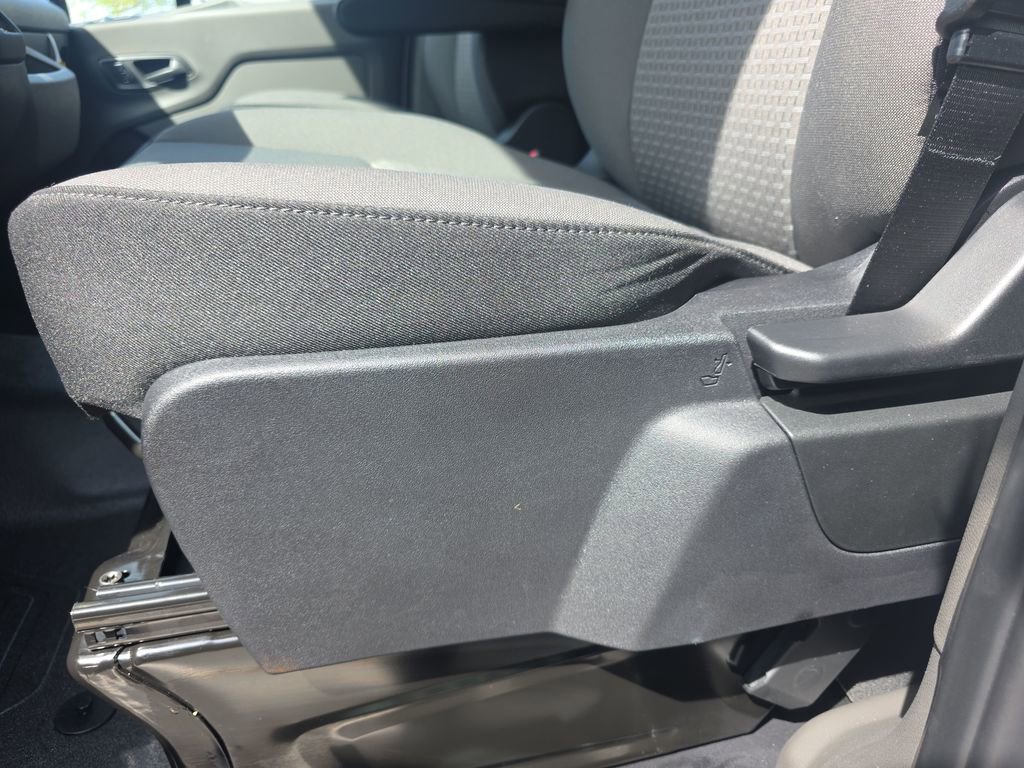 New 2025 Ford Transit 250 148 Medium Roof image 25