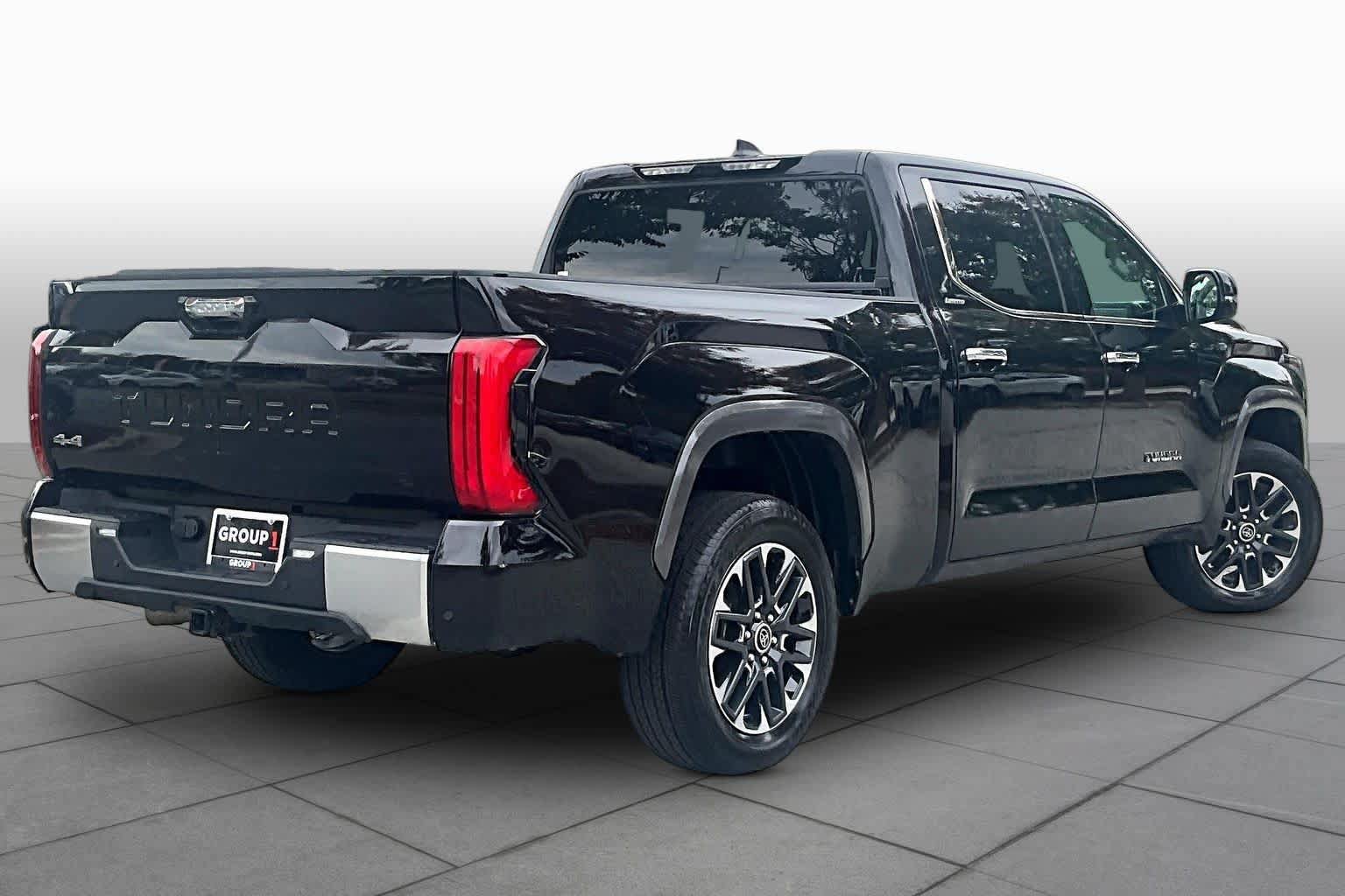 Used 2024 Toyota Tundra Limited w/ Power Package AWD/4WD image 13