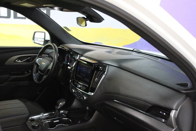Used 2023 Chevrolet Traverse LT FWD image 12