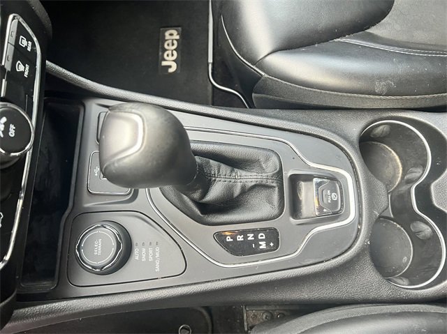 Used 2019 Jeep Cherokee Latitude Plus image 13