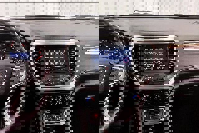 Used 2023 GMC Acadia SLE w/ Driver Convenience Package image 6