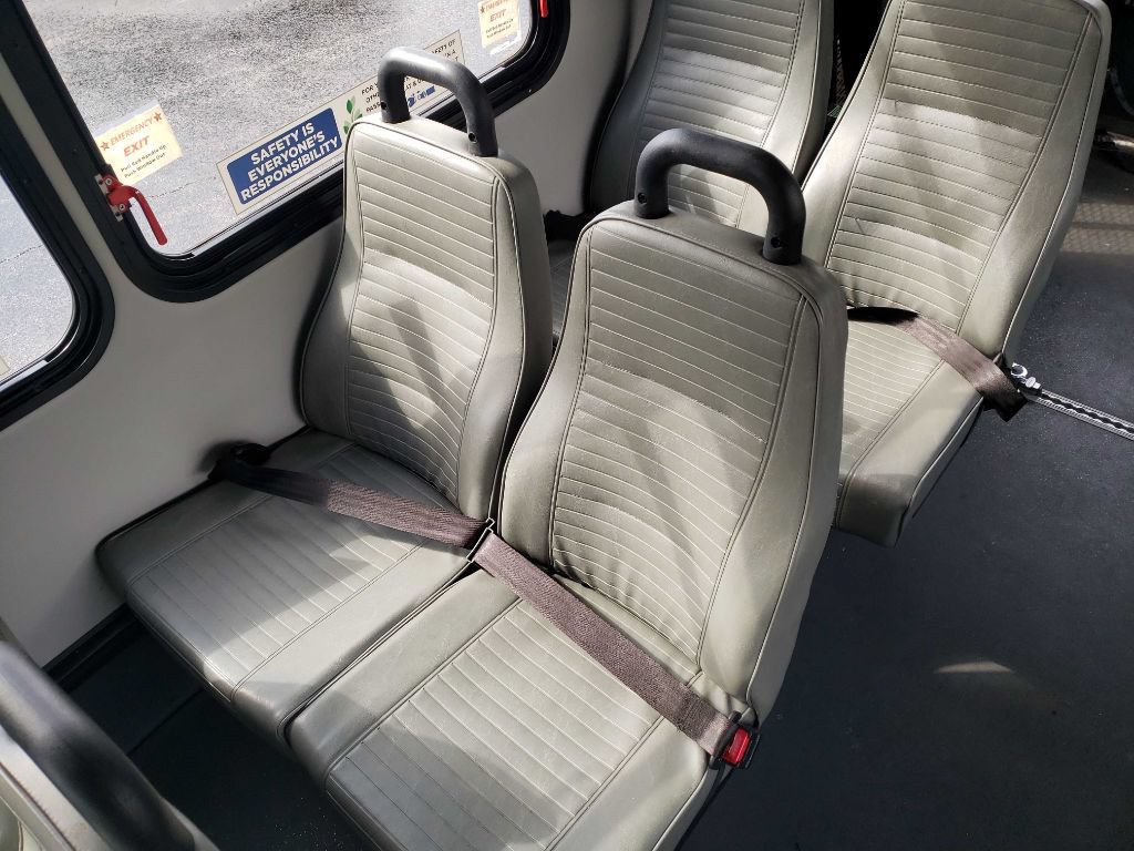 Used 2015 Ford E-350 and Econoline 350 Super Duty RWD image 28