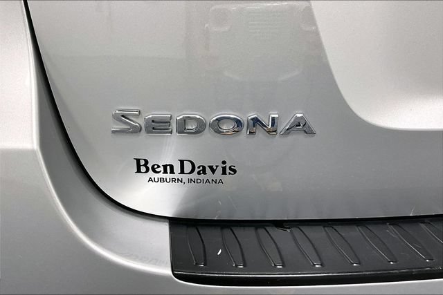 Used 2016 Kia Sedona L FWD image 23