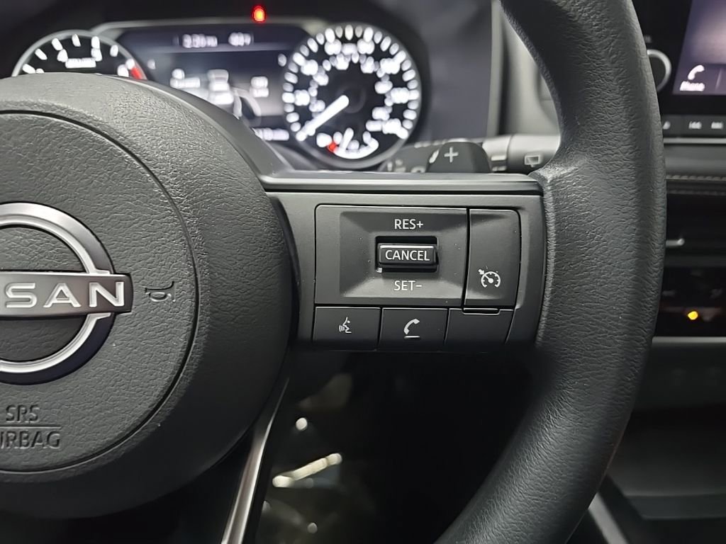 Used 2022 Nissan Rogue S image 20