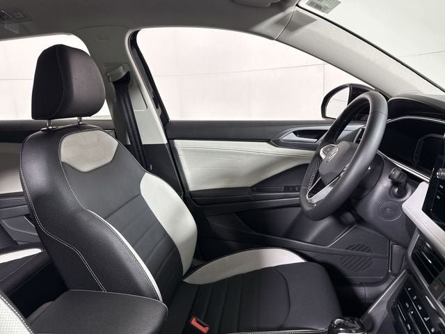 New 2026 Volkswagen Taos SEL AWD/4WD image 14