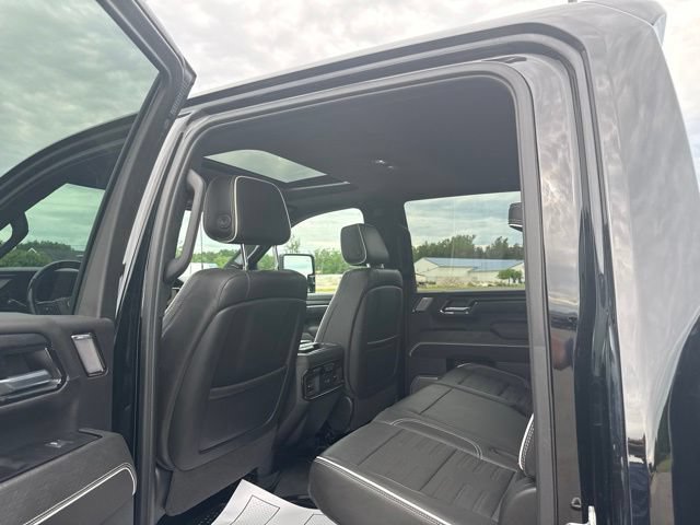 Used 2024 GMC Sierra 2500 AT4X AWD/4WD image 39