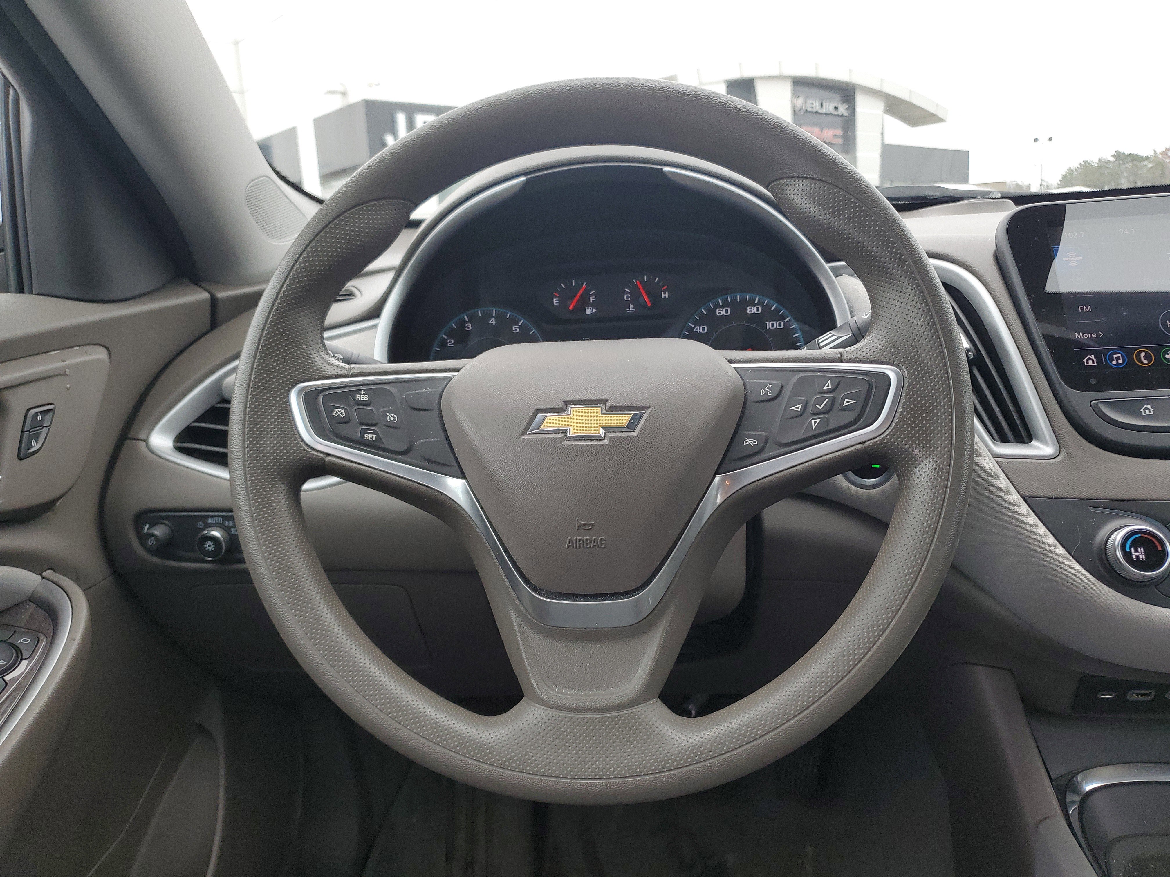 Used 2022 Chevrolet Malibu LT image 13