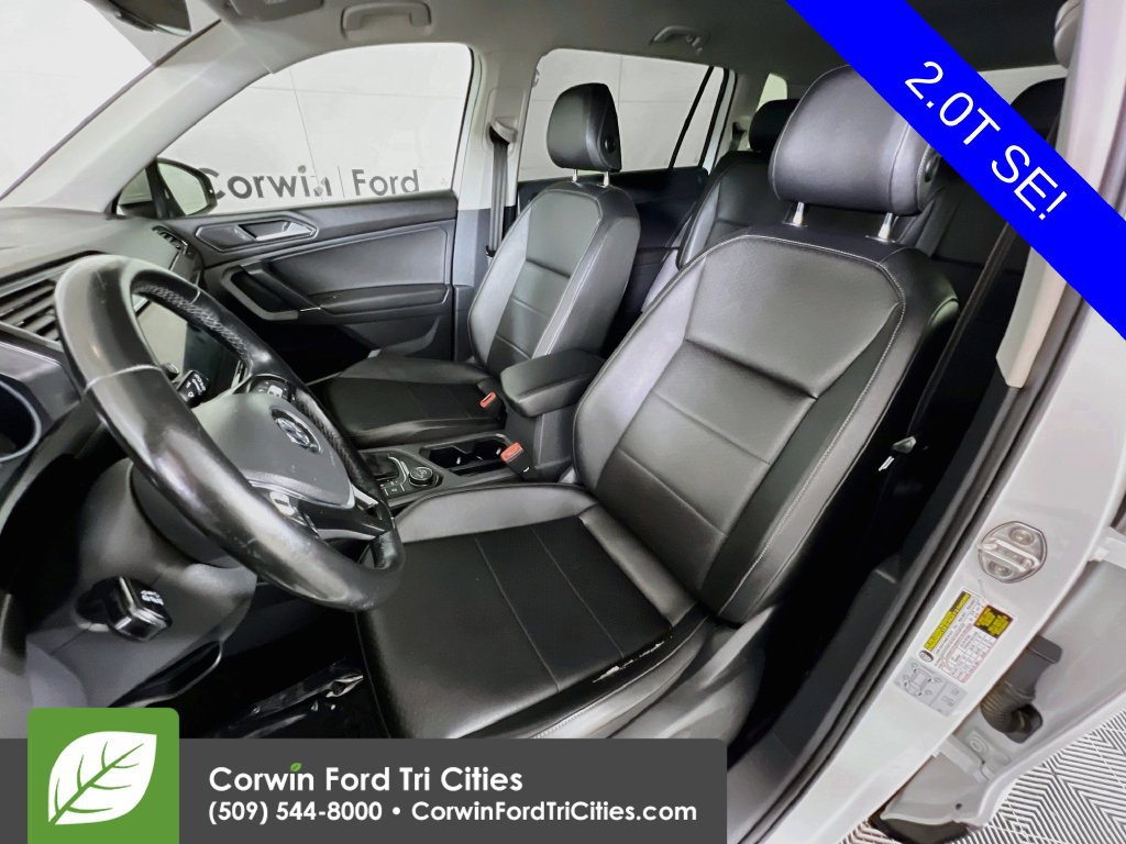 Used 2018 Volkswagen Tiguan SE w/ 3rd Row Seat Package AWD/4WD image 23