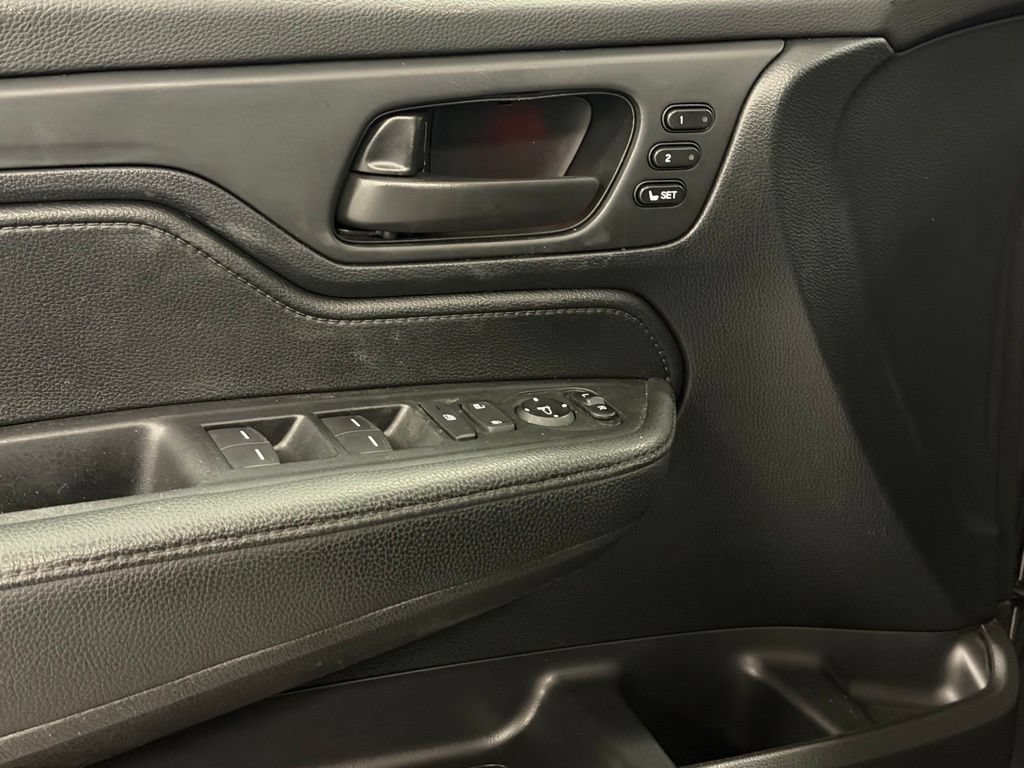 Used 2024 Honda Odyssey Sport image 12
