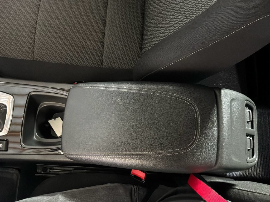 Used 2019 Buick Regal Preferred w/ Driver Confidence Package I FWD image 22