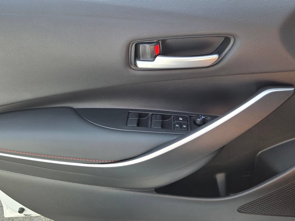 Certified 2025 Toyota Corolla SE FWD image 25