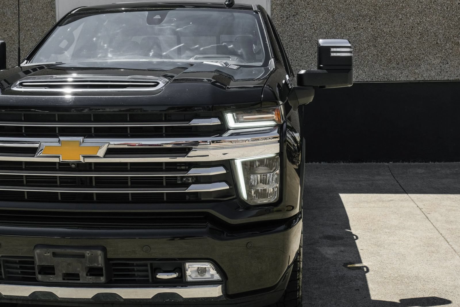 Used 2023 Chevrolet Silverado 2500 High Country AWD/4WD image 39