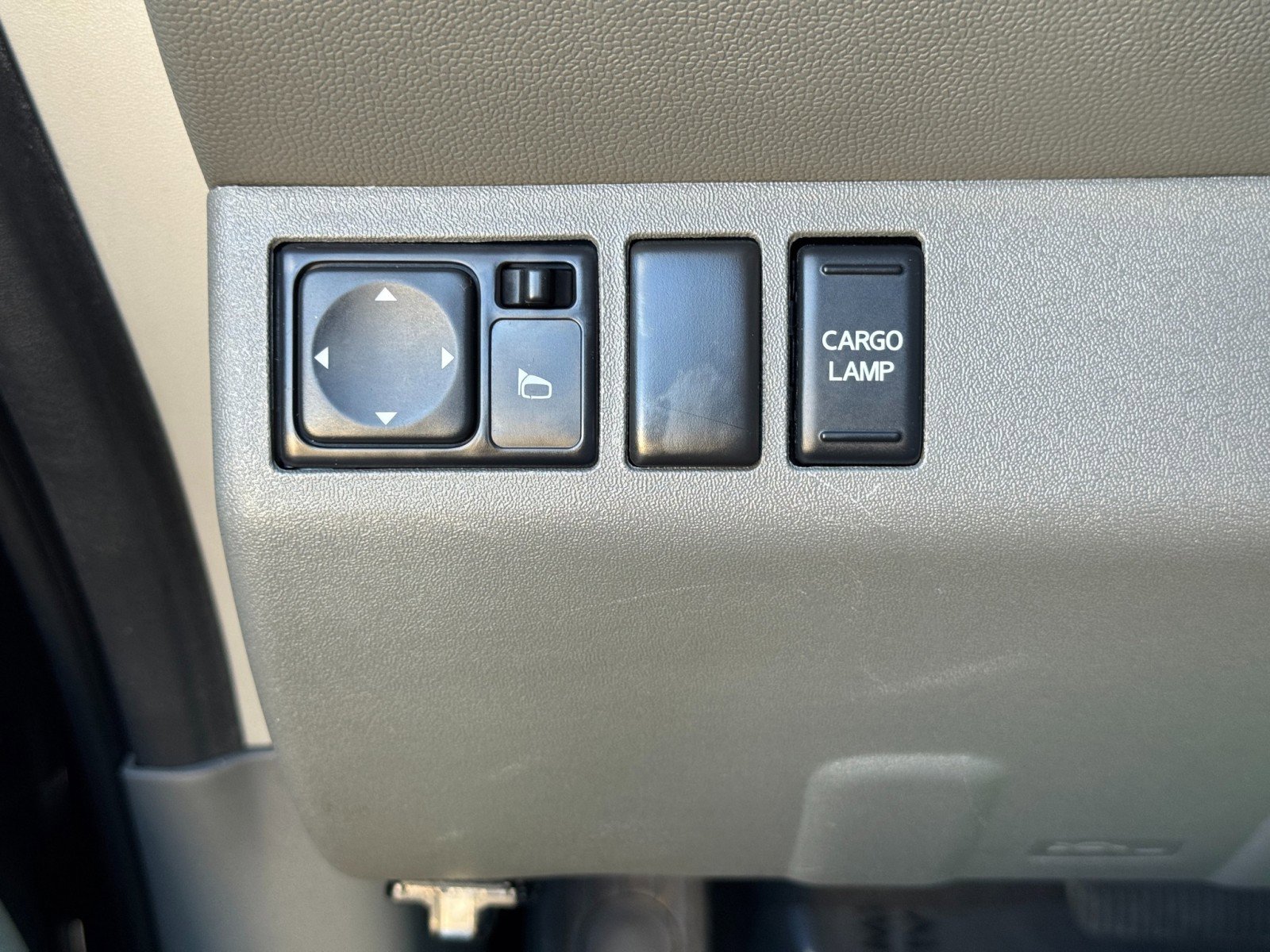 Used 2020 Nissan Frontier SV w/ Midnight Edition Floor Mats RWD image 15