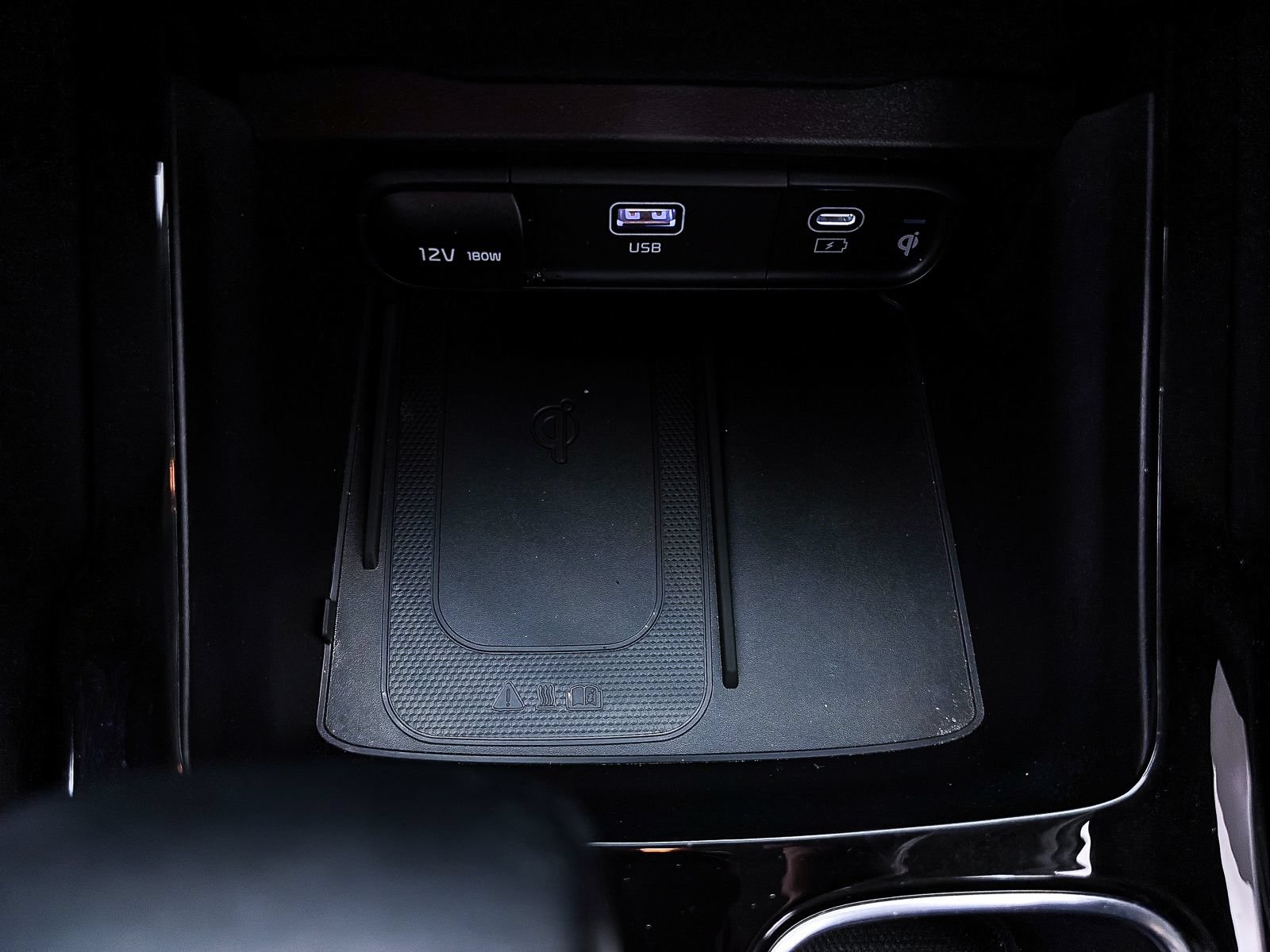 Used 2024 Kia Telluride S FWD image 30