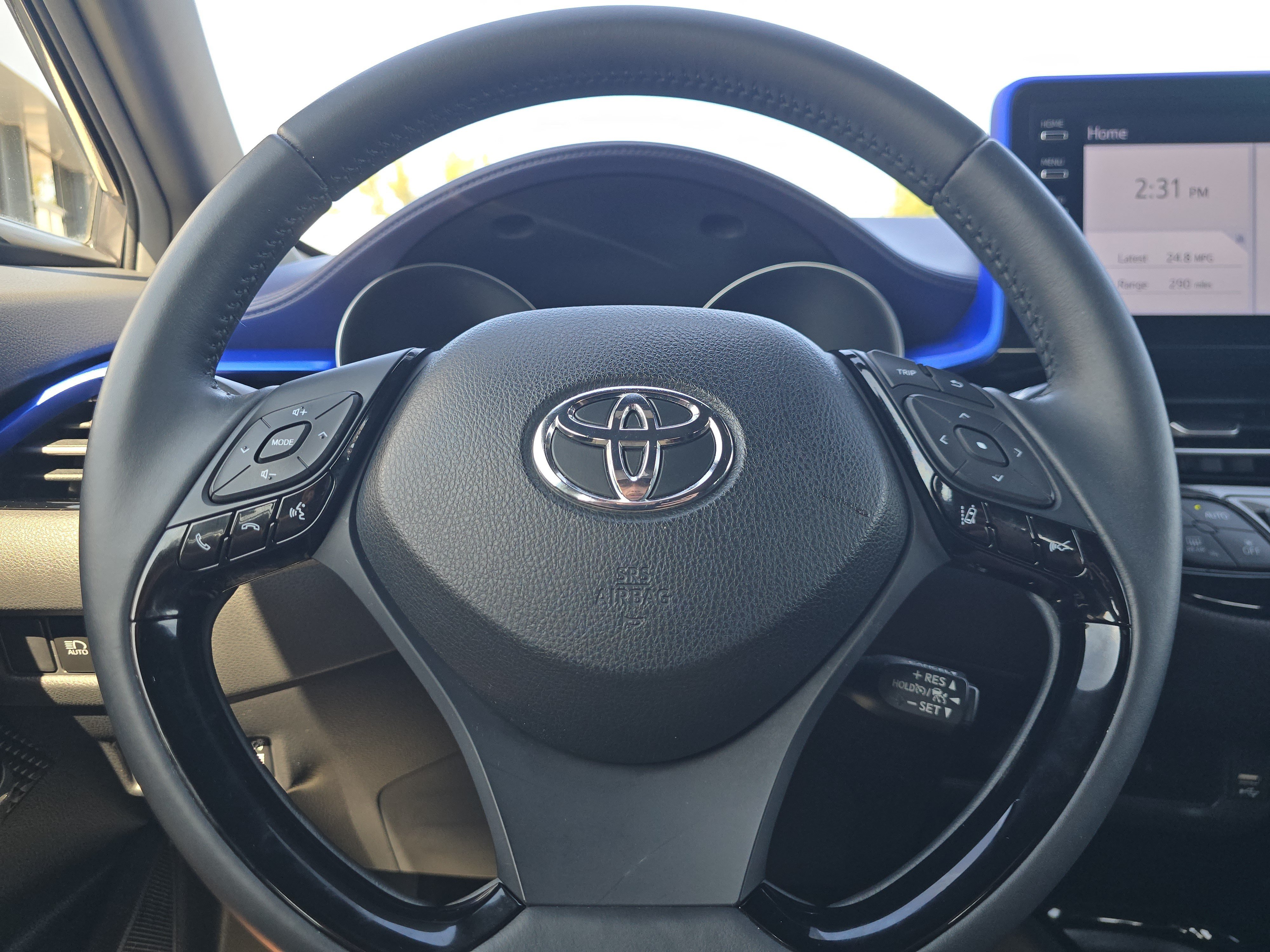 Used 2020 Toyota C-HR XLE FWD image 22