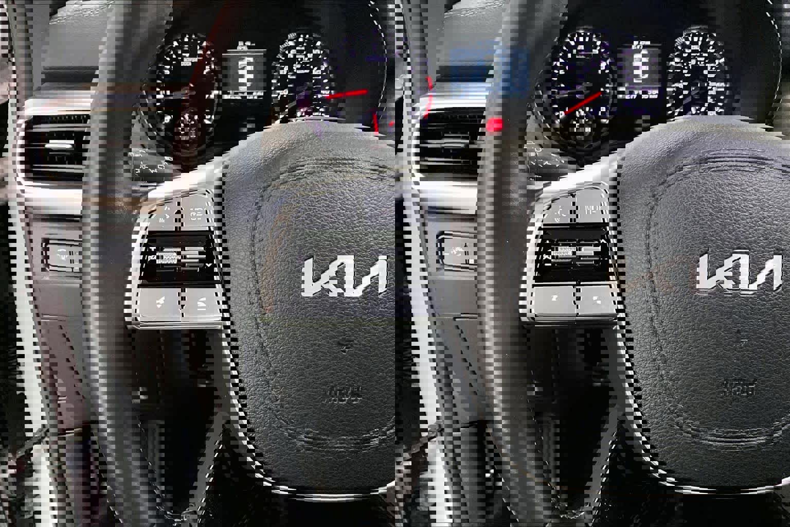 Used 2022 Kia Telluride EX w/ EX Premium Package image 22