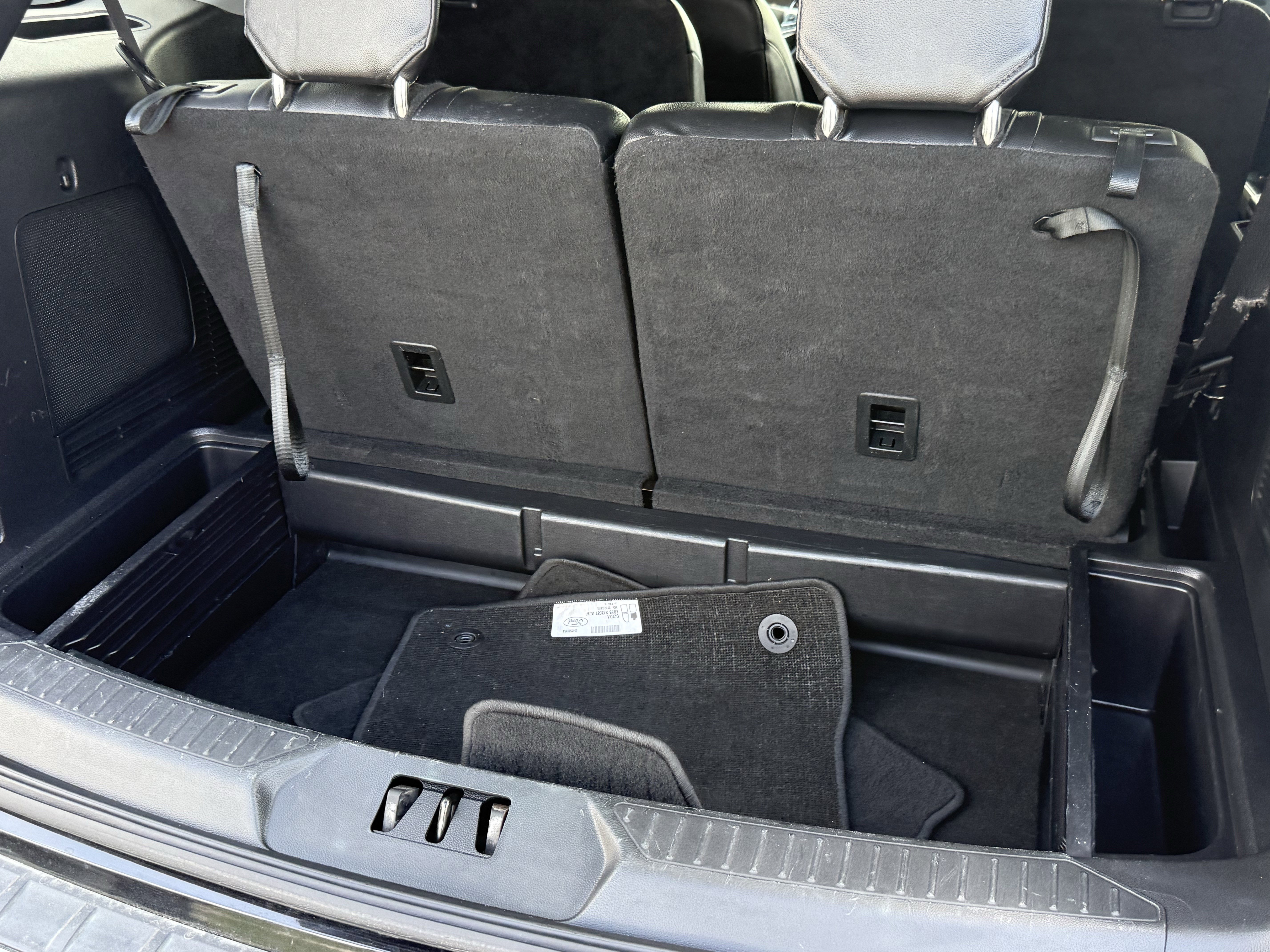 Used 2022 Ford Explorer Limited image 33