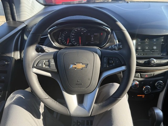 Used 2019 Chevrolet Trax LT w/ LT Convenience Package image 19