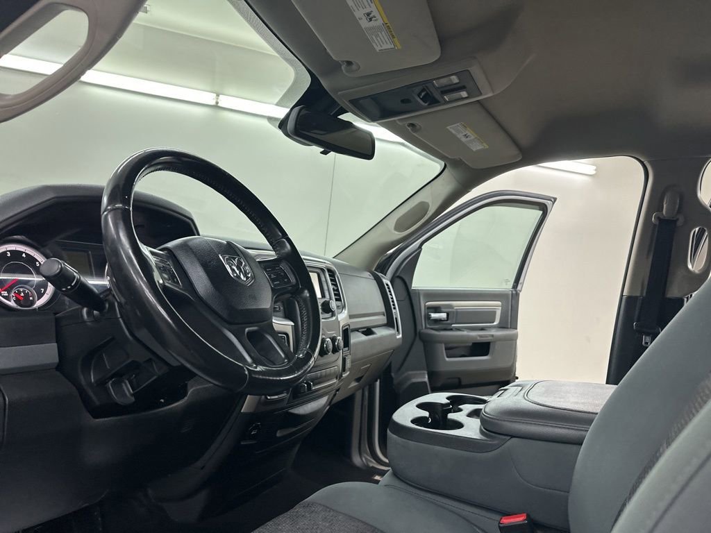Used 2014 RAM 1500 Classic SLT image 29