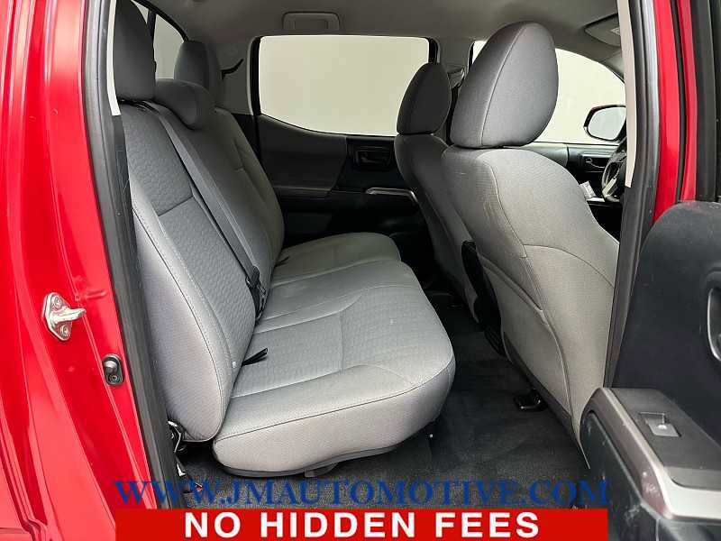 Used 2017 Toyota Tacoma SR5 image 17