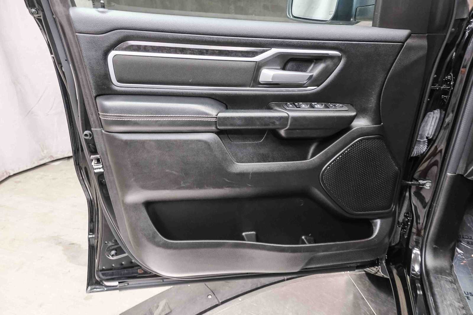Used 2023 RAM 1500 Big Horn AWD/4WD image 23