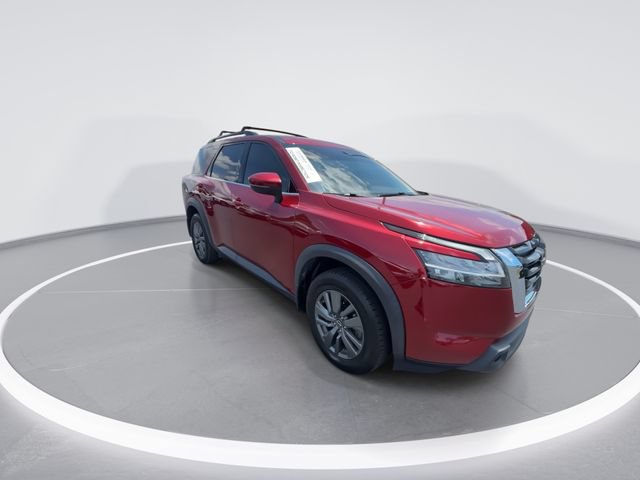 Certified 2022 Nissan Pathfinder SV FWD image 2