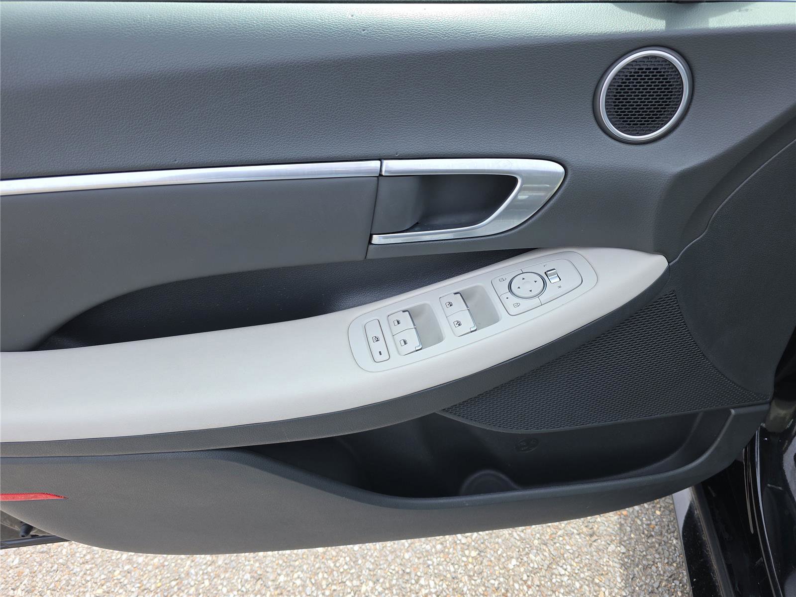 Used 2022 Hyundai Sonata SEL w/ Convenience Package image 17