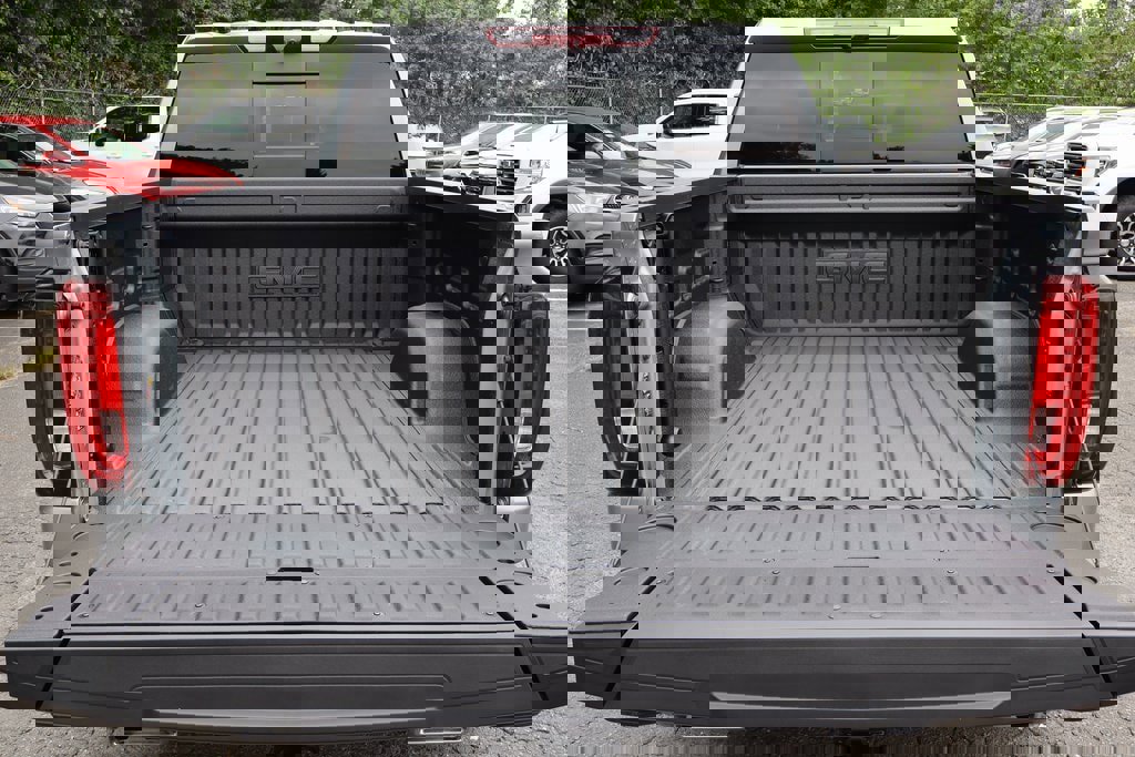 New 2025 GMC Sierra 1500 Denali image 8