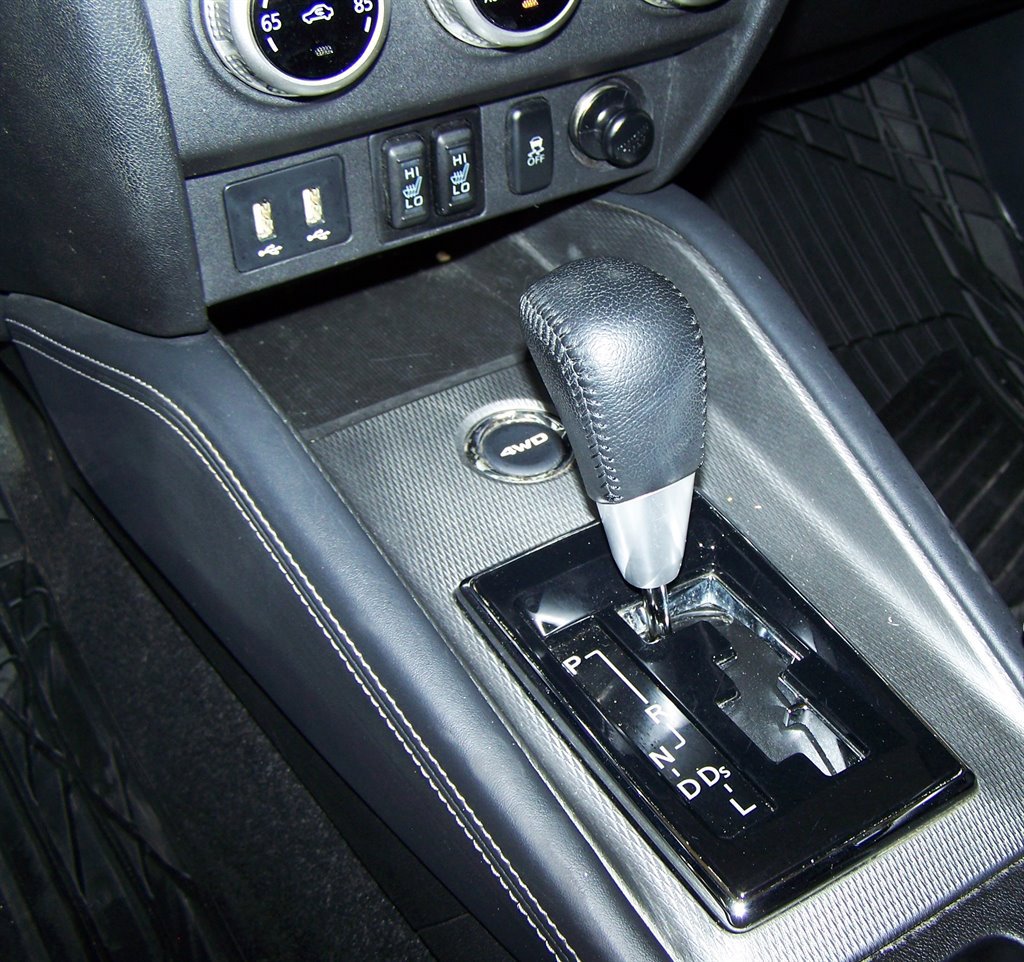 Used 2021 Mitsubishi Outlander Sport SE image 12