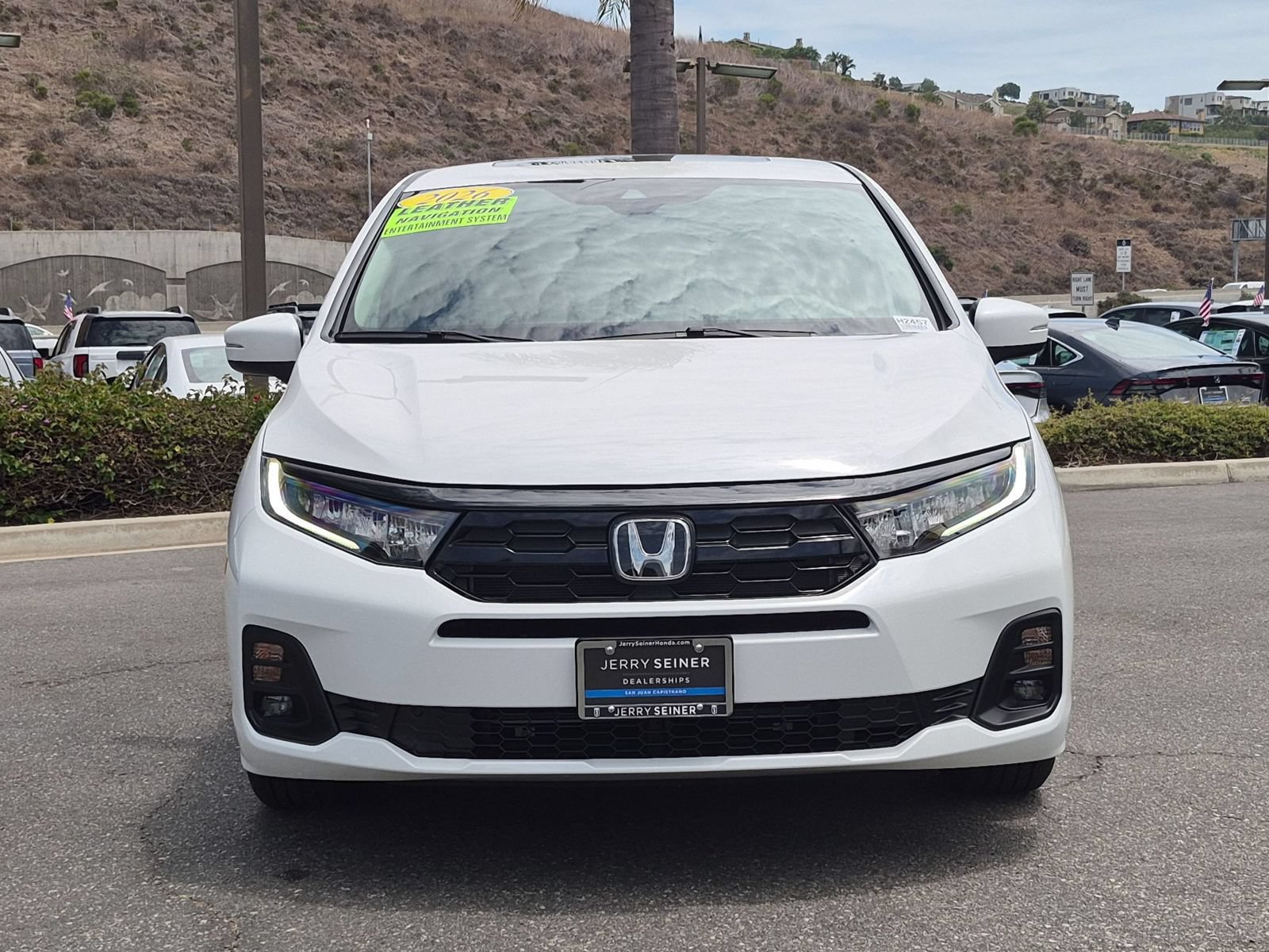 New 2026 Honda Odyssey Touring image 14