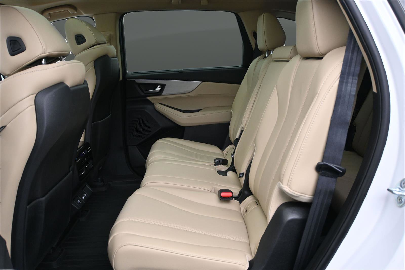 Certified 2024 Acura MDX SH-AWD w/ Technology Package image 13
