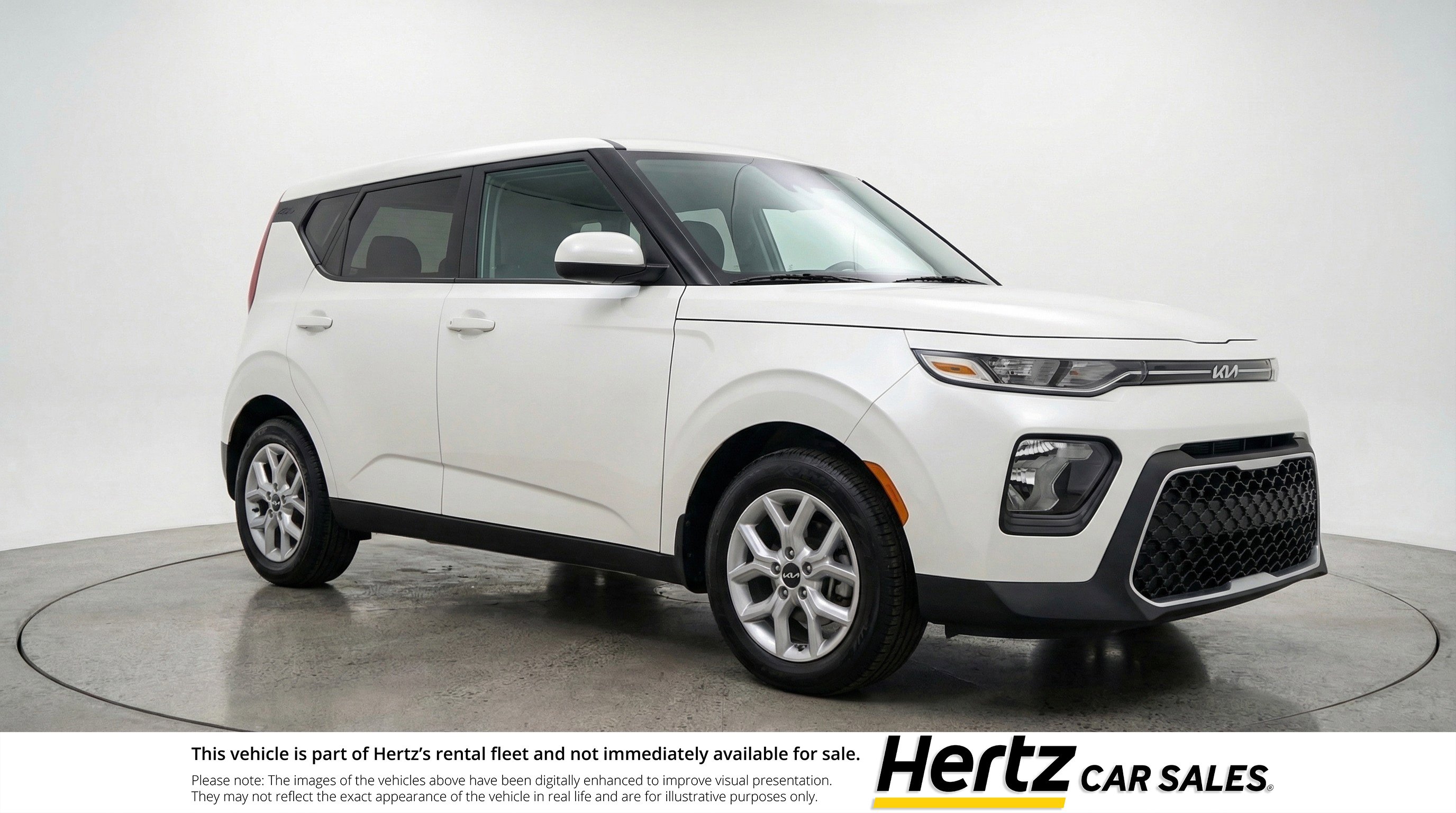Used 2025 Kia Soul LX w/ LX Technology Package FWD image 1