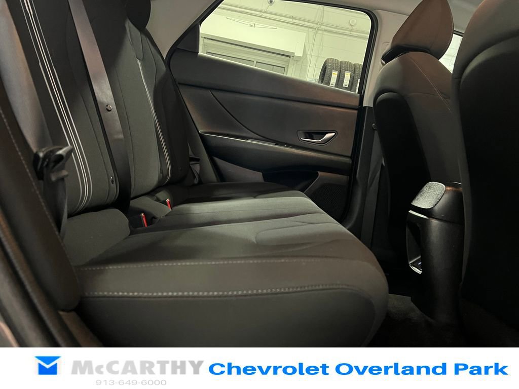 Used 2024 Hyundai Elantra SEL FWD image 27