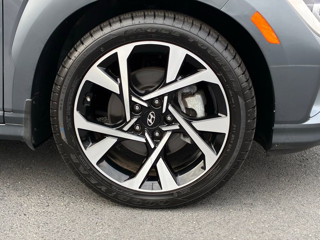 Used 2023 Hyundai Kona Limited image 50