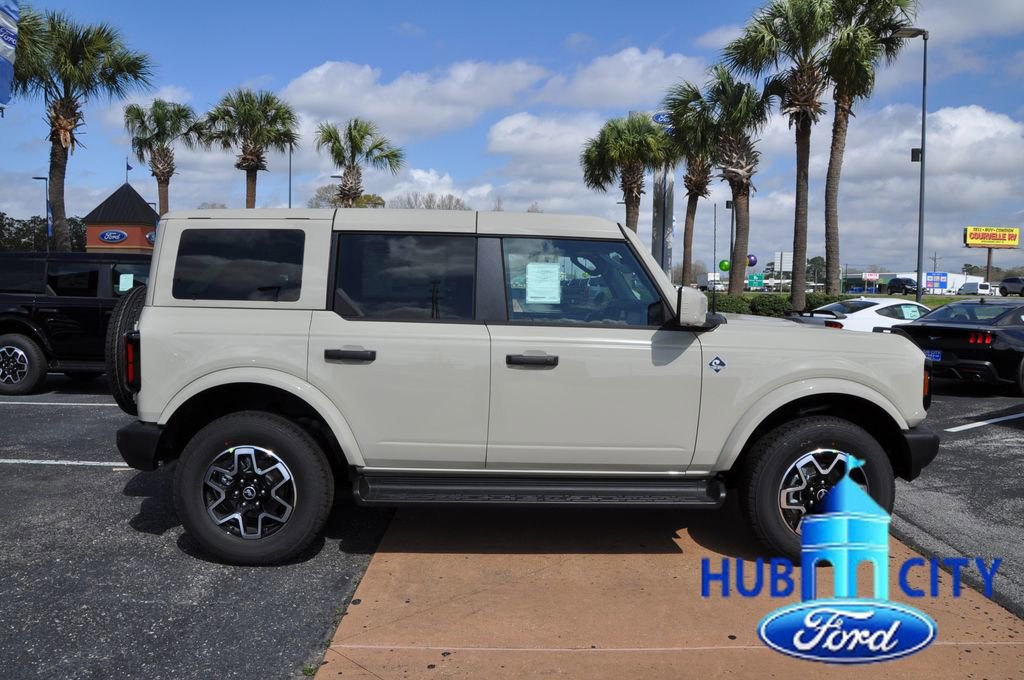 New 2026 Ford Bronco Outer Banks image 6
