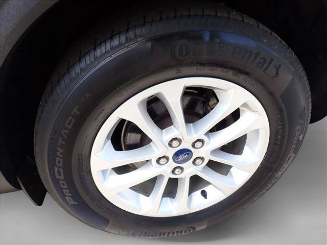 Used 2022 Ford Escape SE w/ Cold Weather Package AWD/4WD image 7