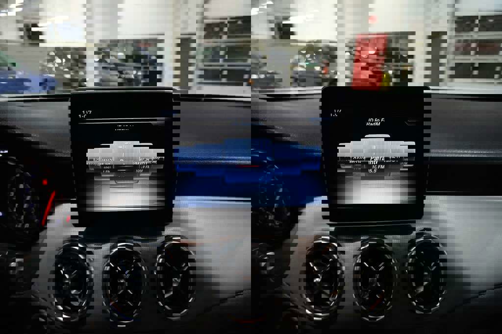 Used 2020 Mercedes-Benz GLA 250 4MATIC image 26