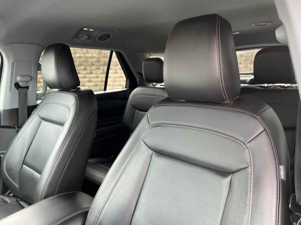 Certified 2023 Ford Explorer XLT w/ Equipment Group 202A image 14