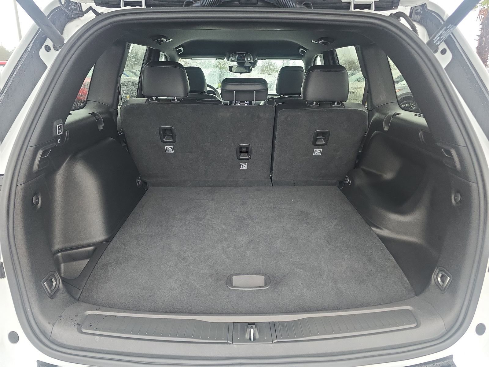 Used 2024 Jeep Grand Cherokee Altitude image 29