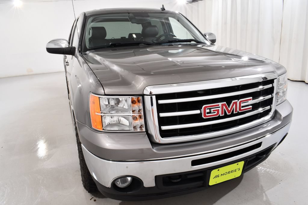 Used 2013 GMC Sierra 1500 SLT w/ SLT Convenience Package AWD/4WD image 4