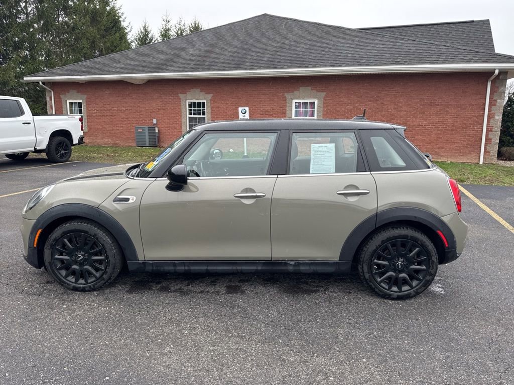 Used 2019 MINI Cooper 4-Door Hardtop FWD image 2