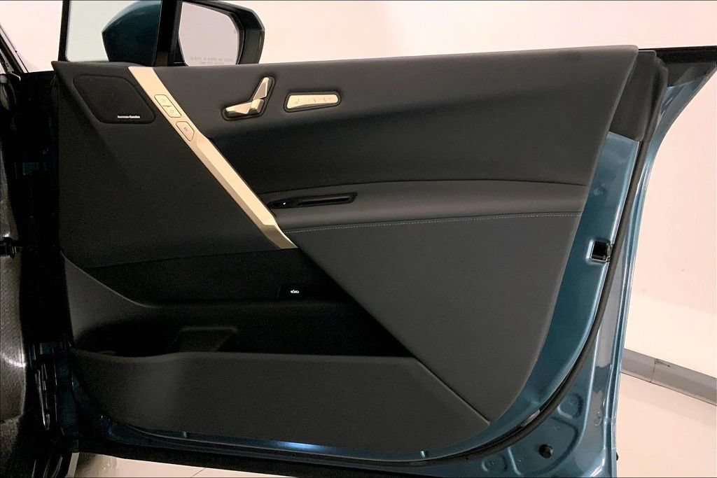 Certified 2024 BMW iX xDrive50 AWD/4WD image 24