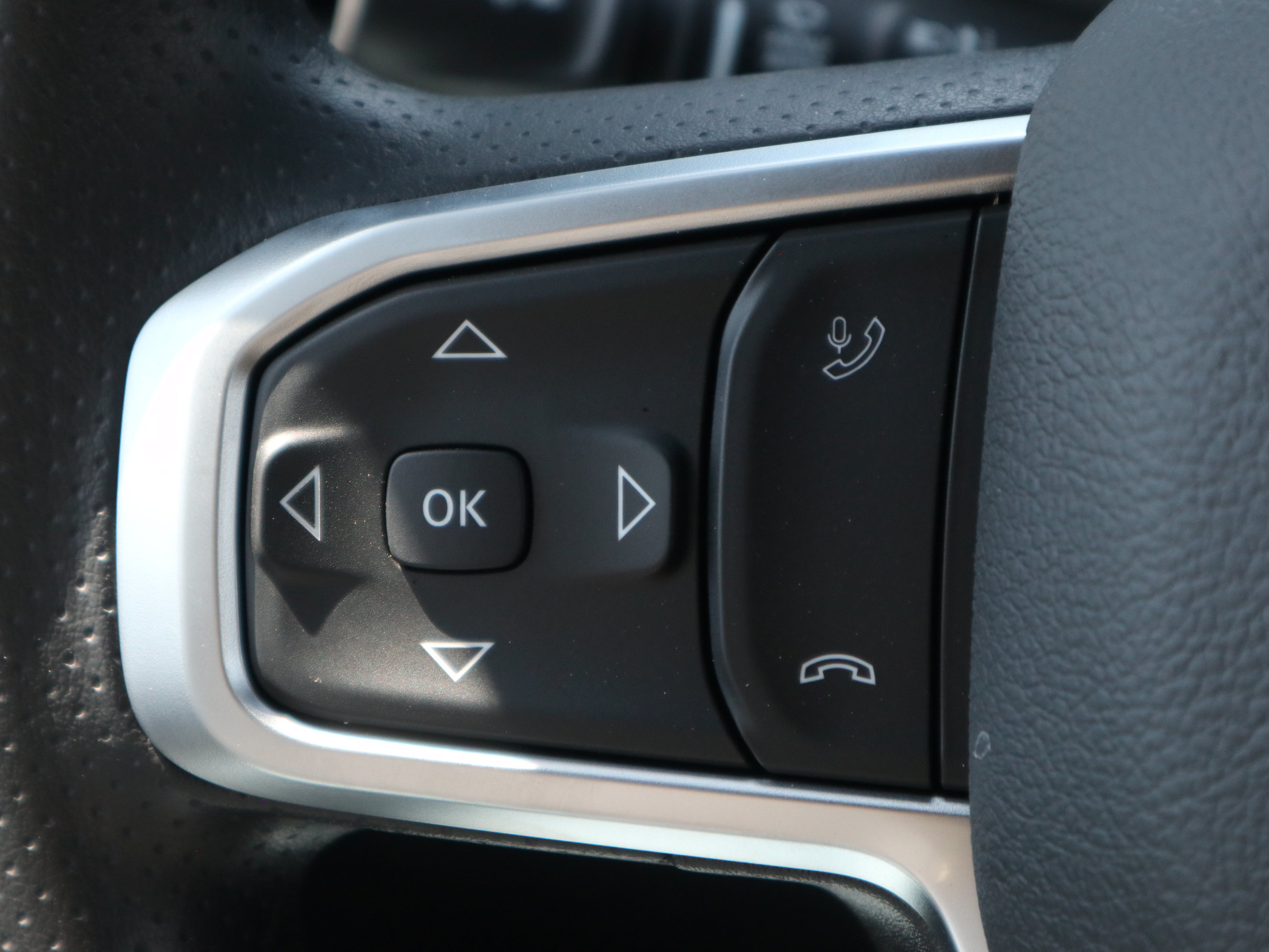 New 2026 RAM 3500 Tradesman AWD/4WD image 28