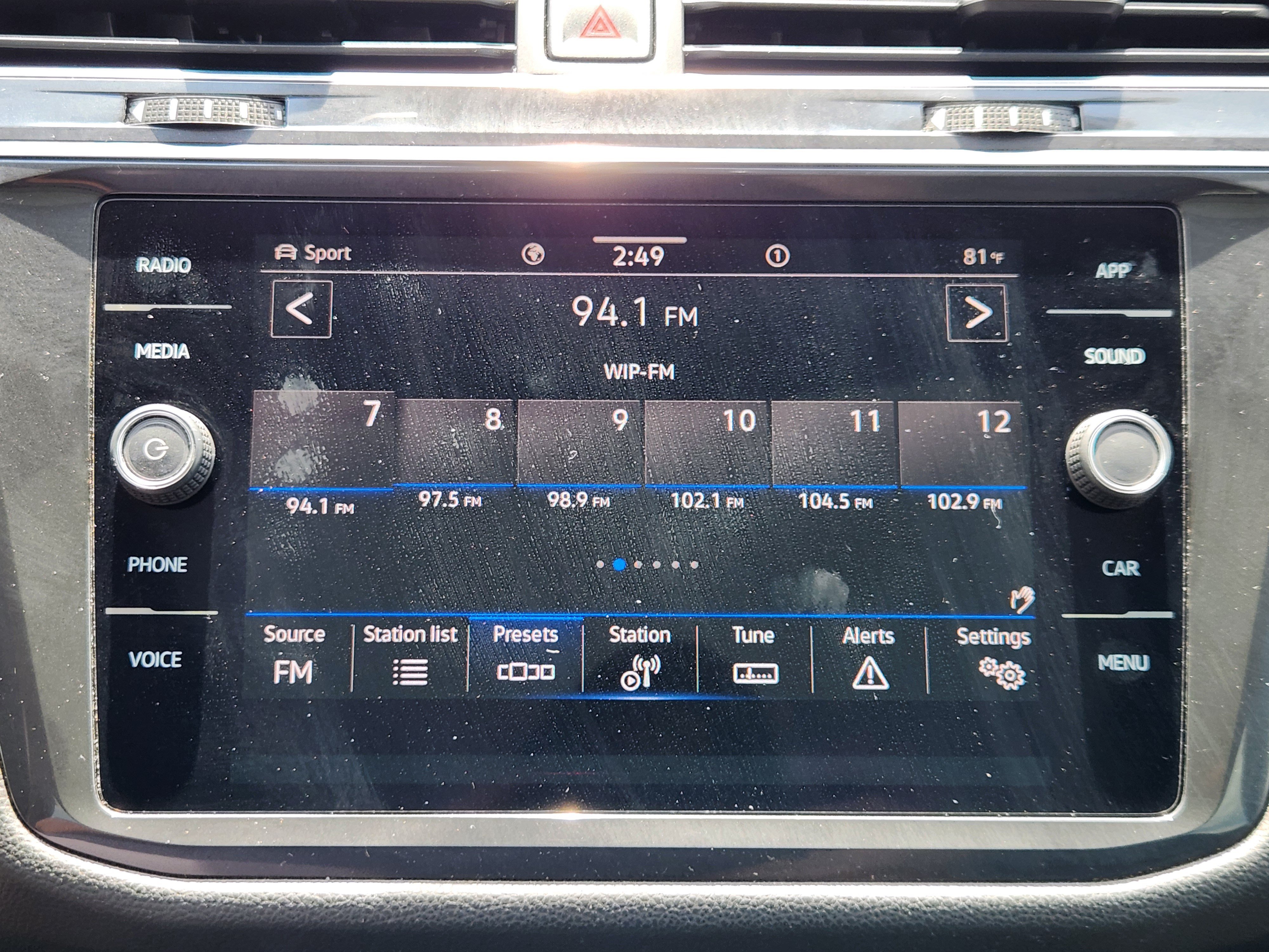 Certified 2022 Volkswagen Tiguan SE AWD/4WD image 11