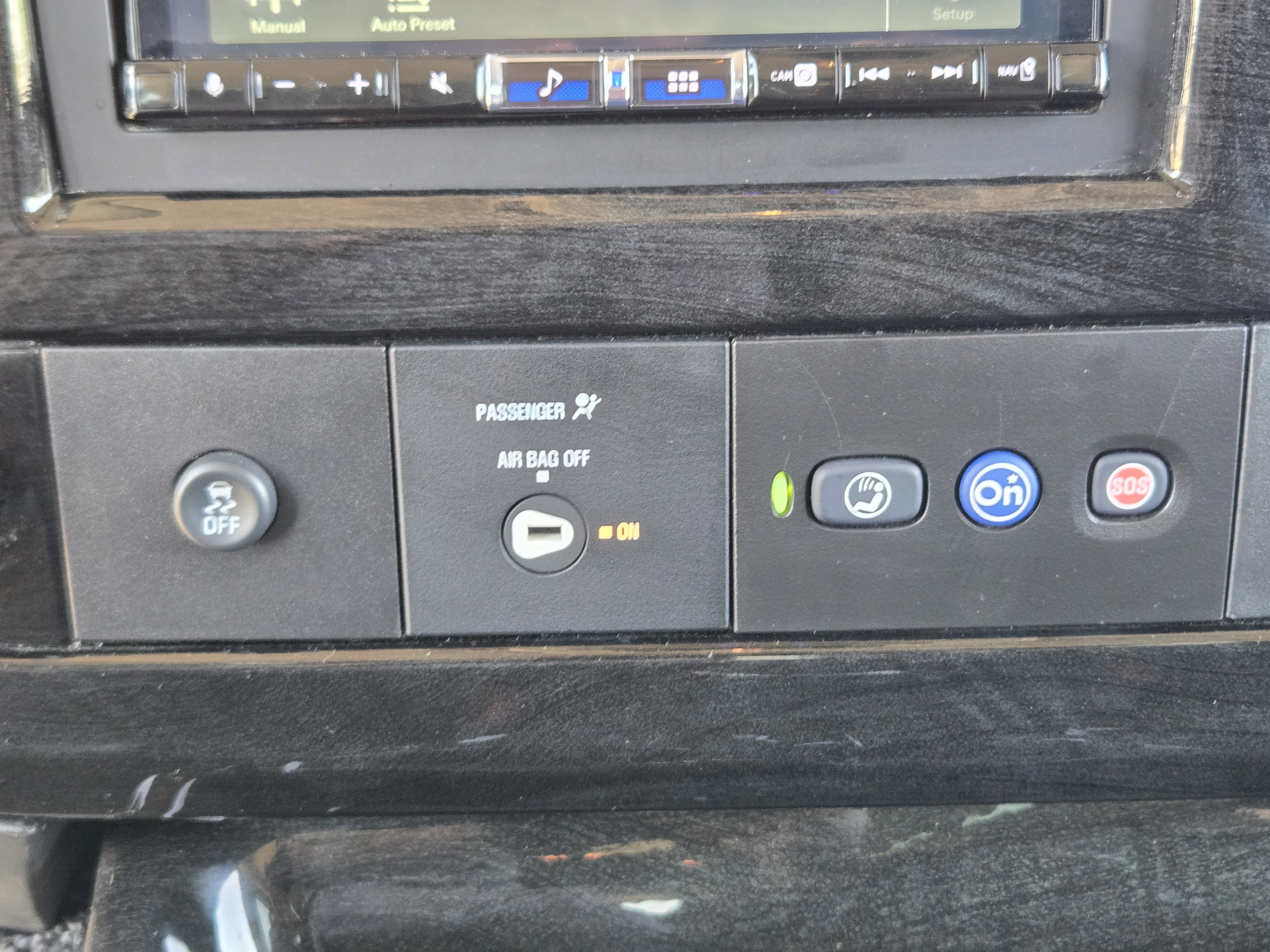 Used 2023 Chevrolet Express 2500 image 27