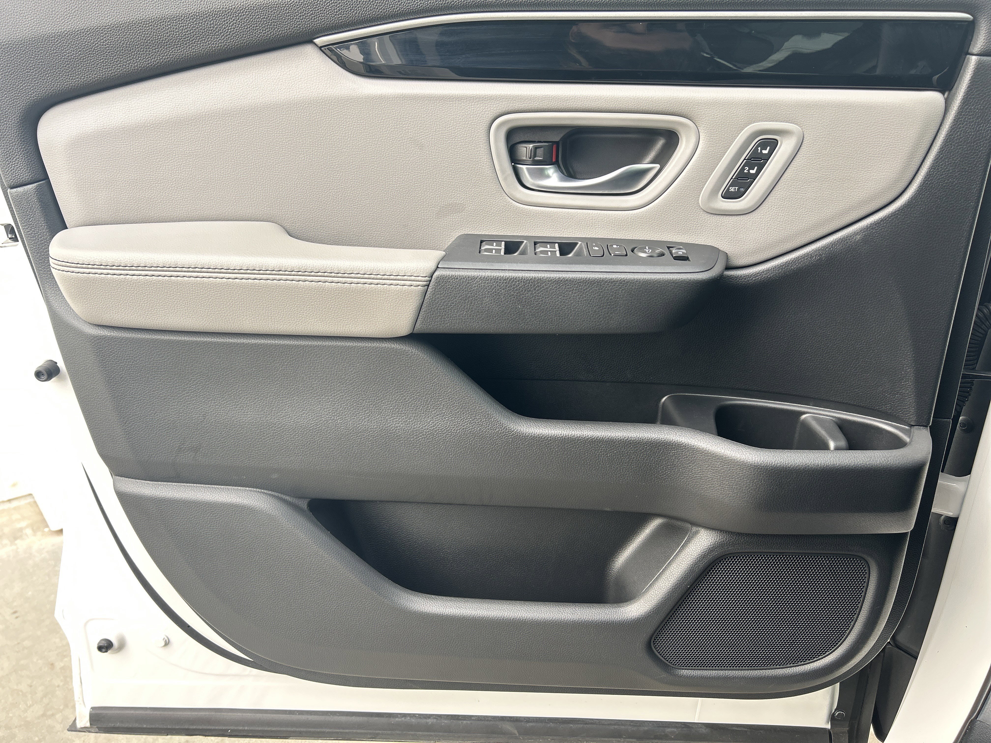 Certified 2025 Honda Pilot Touring image 22